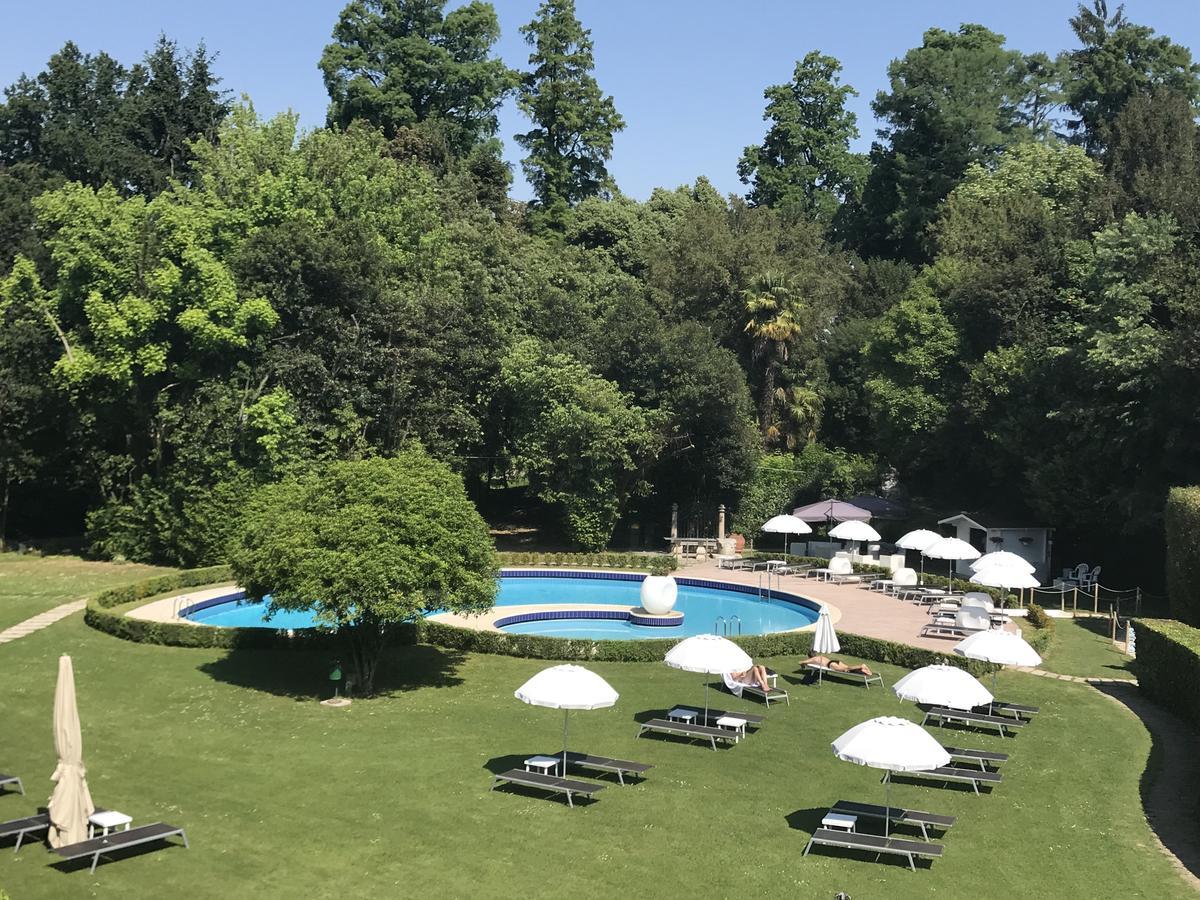 Hotel Villa Condulmer Mogliano Veneto Exteriör bild The swimming pool at the hotel